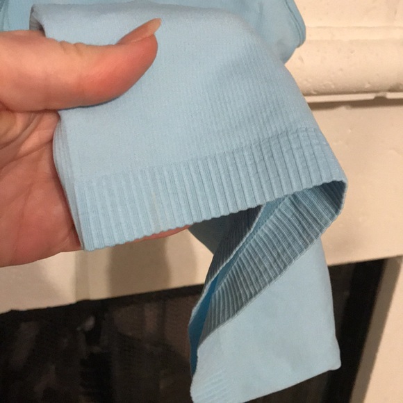 0321 Lululemon - Yoga Tank Top 😘😍 - Picture 4 of 10